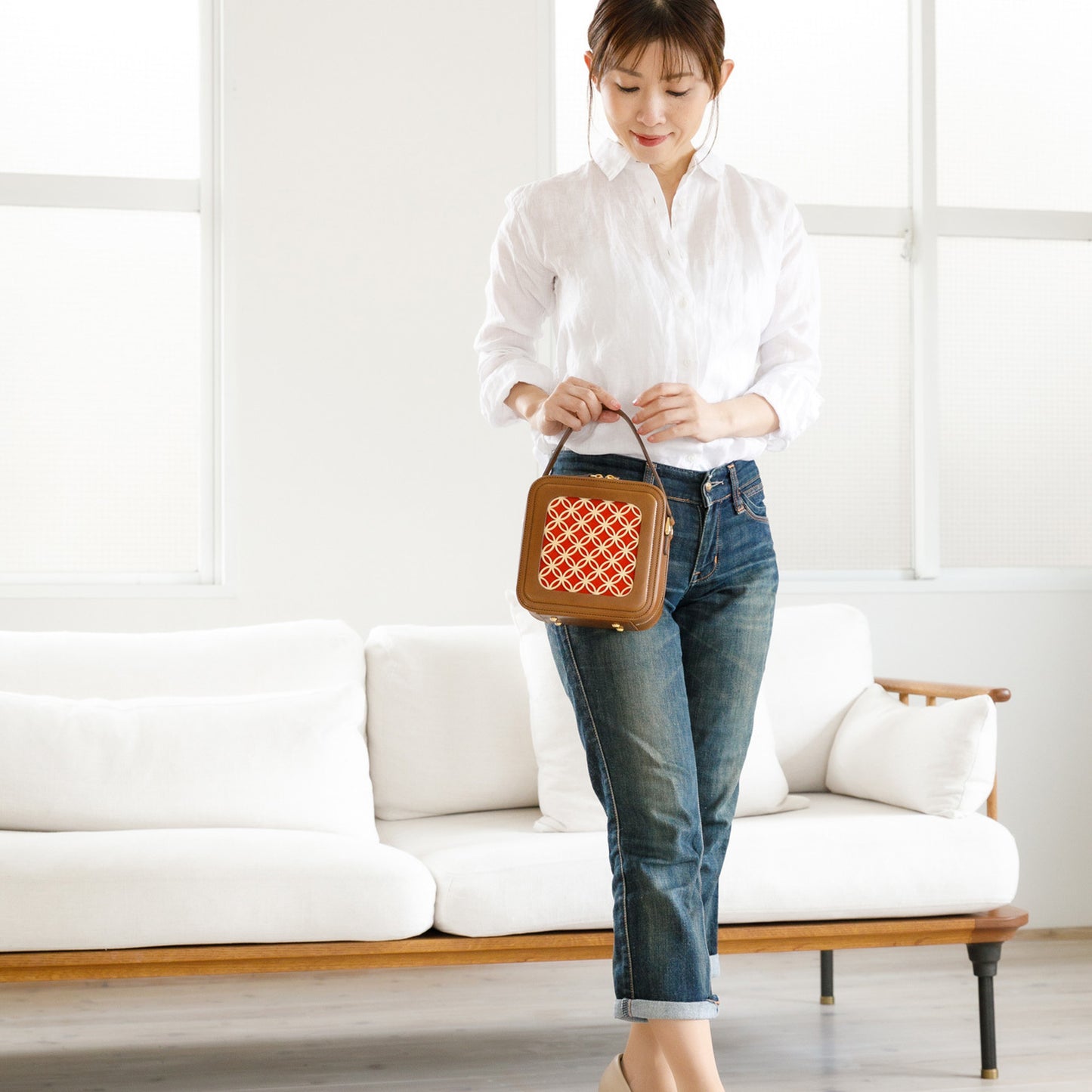 Hanakumiko minibag / camel × Red (With Shoulder strap)