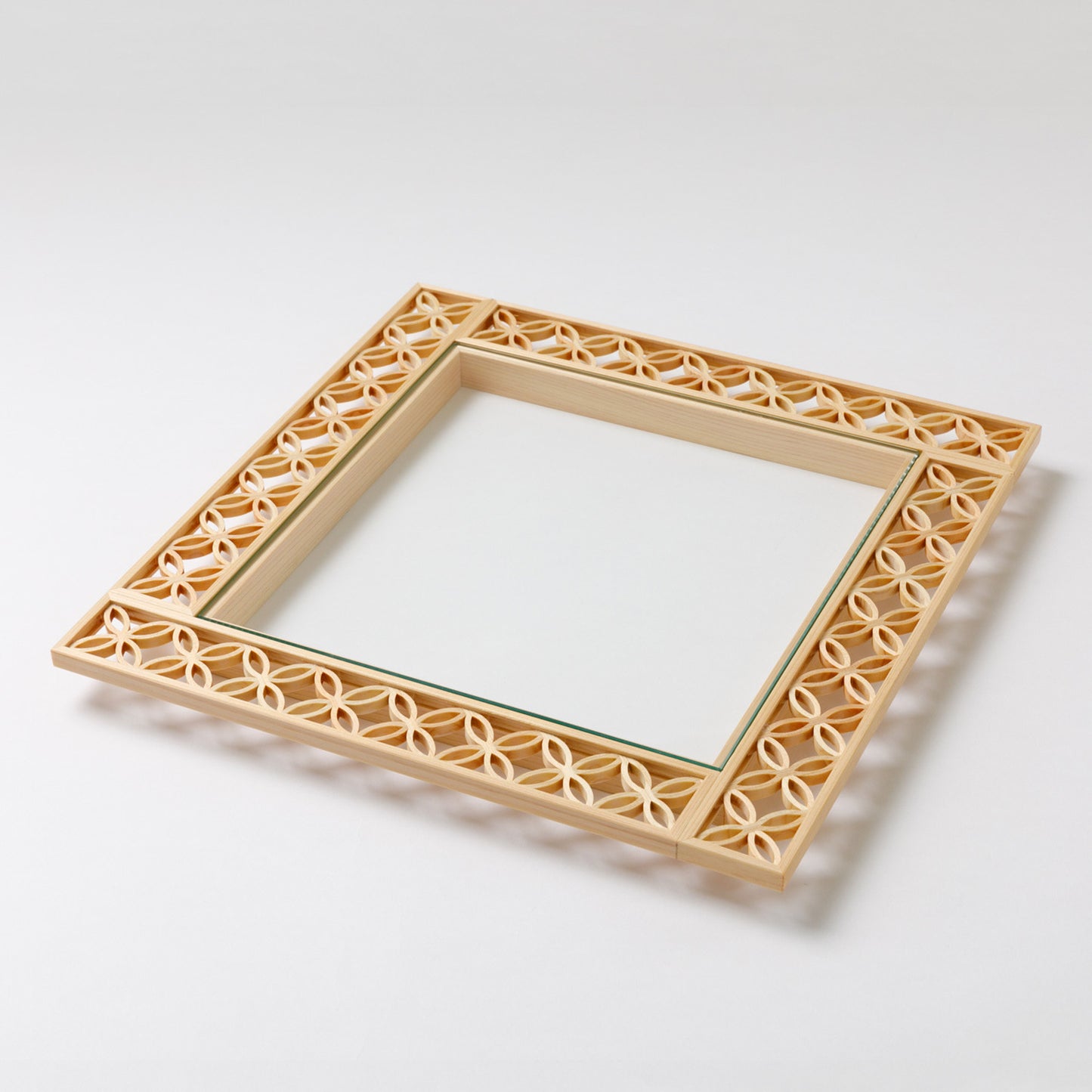 Hanakumiko Main plate