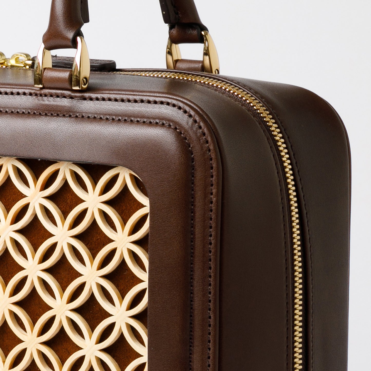 Hanakumiko handbag / Brown × Choco
