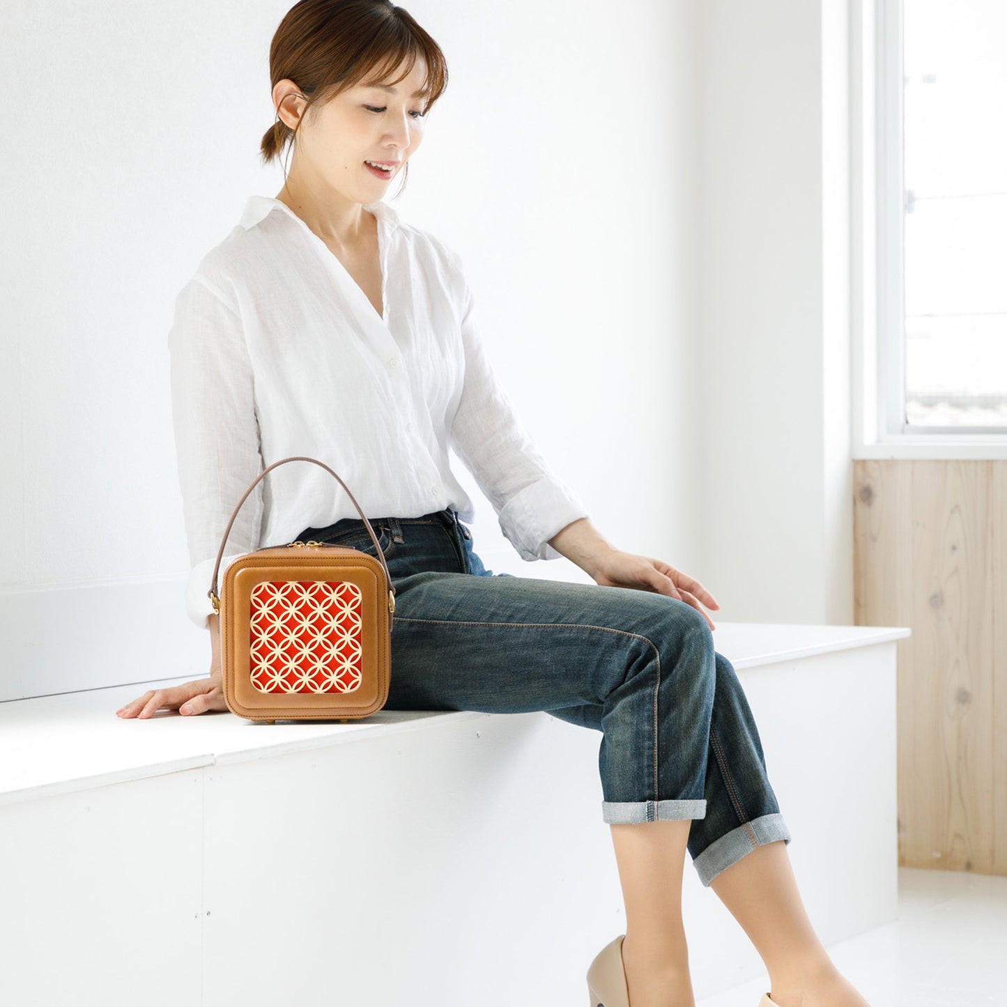 Hanakumiko minibag / camel × Red (With Shoulder strap)