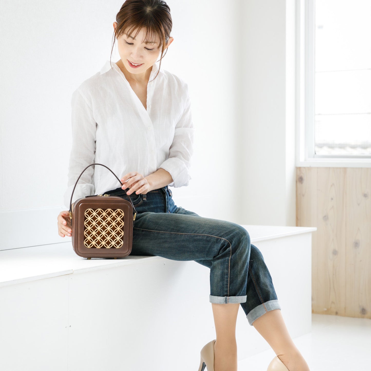 Hanakumiko minibag / Brown × Choco (With Shoulder strap)