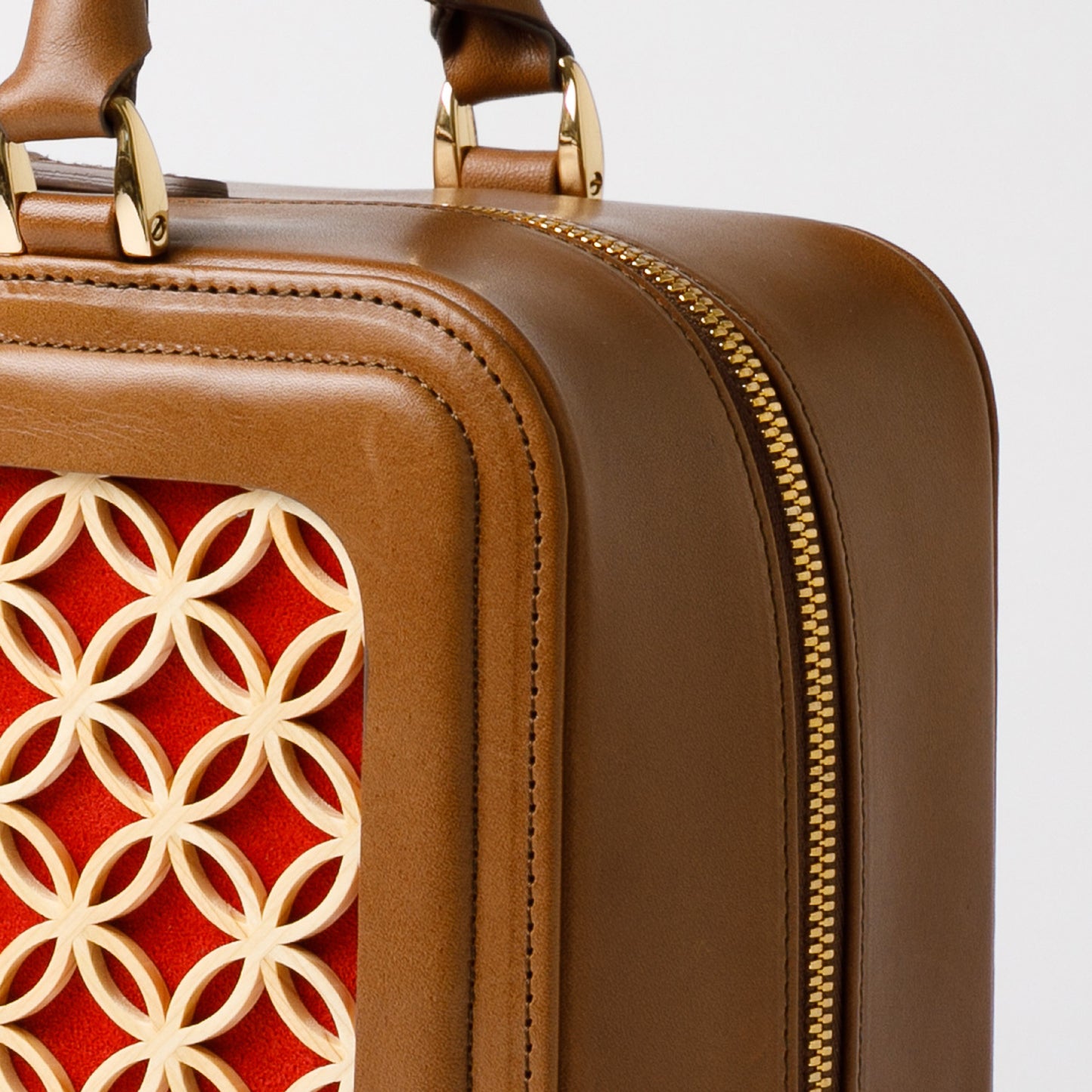 Hanakumiko handbag / Camel × Red