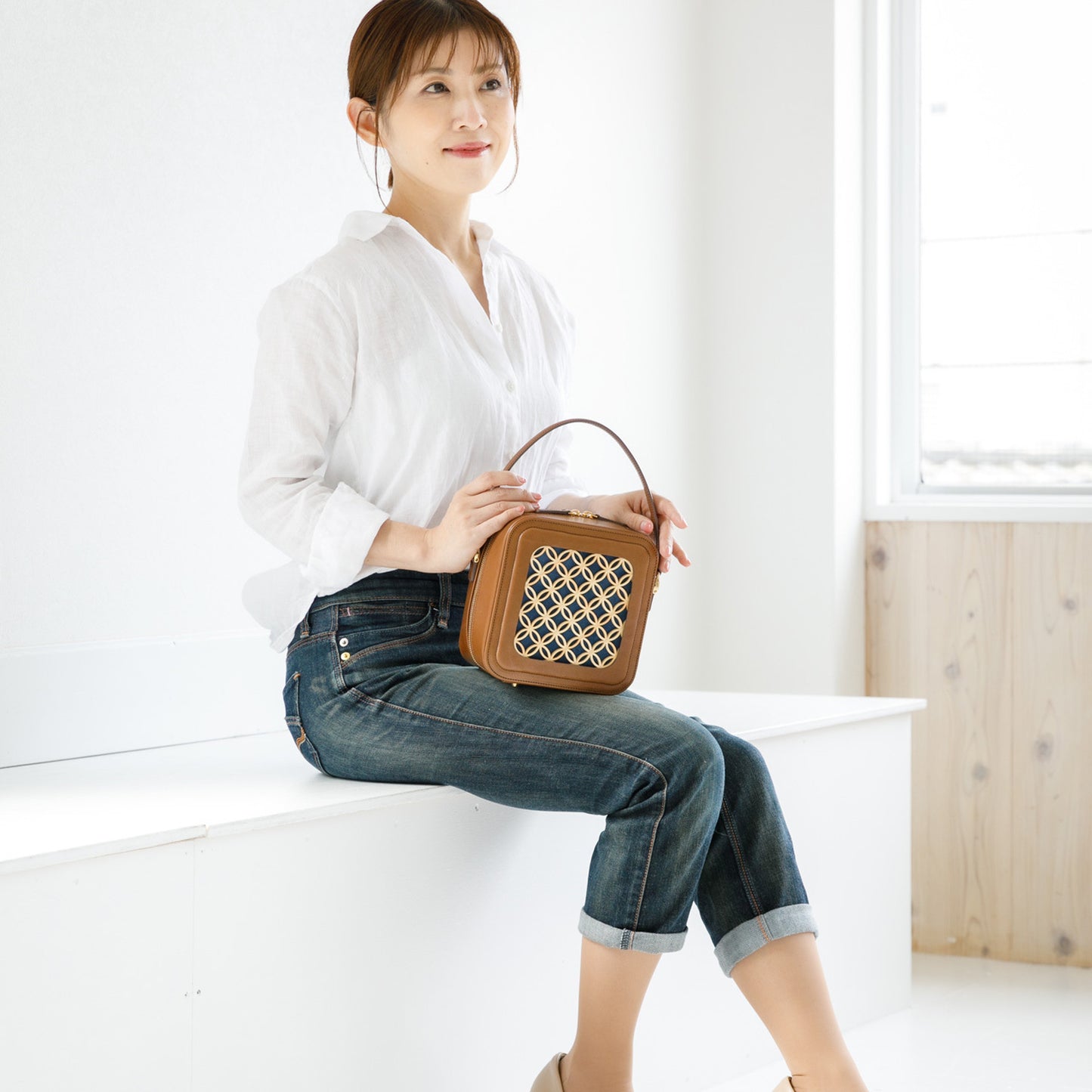 Hanakumiko minibag / Camel × Blue