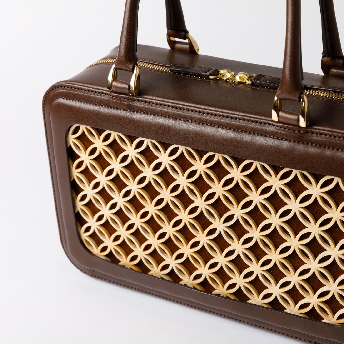 Hanakumiko handbag / Brown × Choco