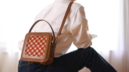 Hanakumiko minibag / camel × Red (With Shoulder strap)