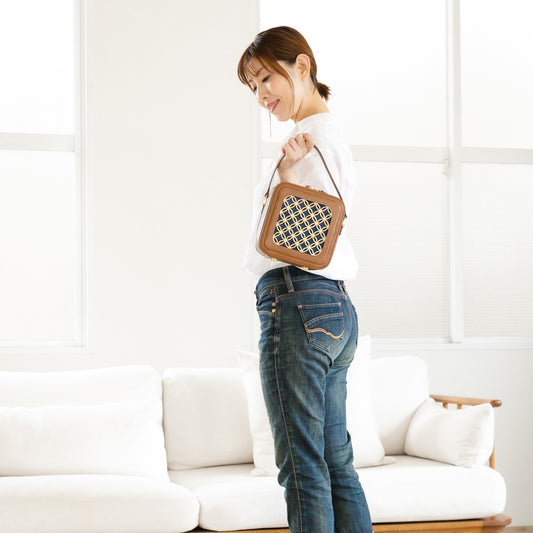 Hanakumiko minibag / Camel × Blue