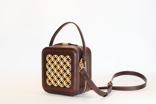 Hanakumiko minibag / Brown × Choco (With Shoulder strap)
